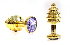 Анальная пробка Notabu BDSM Small Gold, светло-фиолетовый кристалл, 7,5х3см/136г