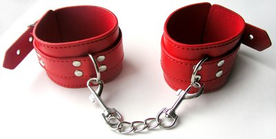Яркие красные наручники Notabu BDSM на ремешках