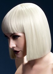Парик Fever Lola blonde, blunt cut bob with fringe (temp до 120°C), блондинка, 30см