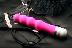 Вибратор-ёлочка розовый Silicone Bliss